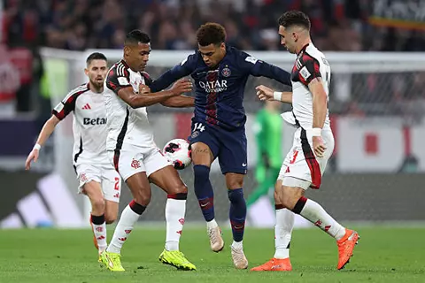 باريس سان جيرمان ضد فلامنجو.. 30 دقيقة إضافية في نهائي إنتركونتيننتال 2025 